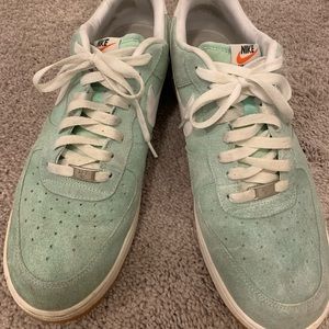 Nike sneaker - light green